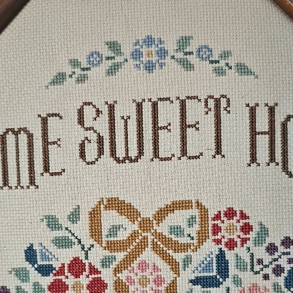 VINTAGE Home Sweet Home Floral Cross-Stitch Decor 80s Embroider Handmade Frame - Picture 3 of 10